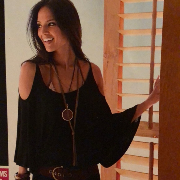 Long Yellow Loose Braided Leather Necklace - Picture 3 of 3